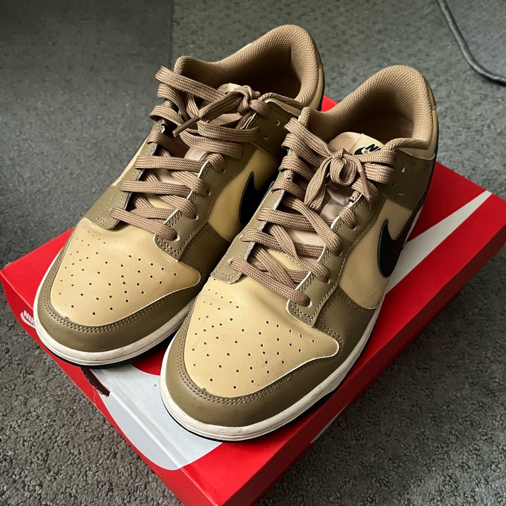 Women’s Nike Dunk Low Dark Driftwood